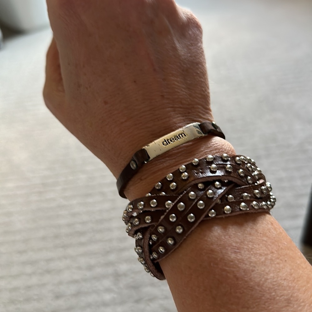 2 leather bracelets